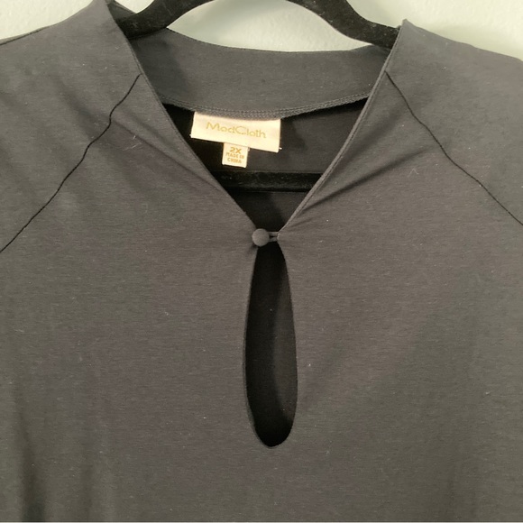 ModCloth Top - Picture 2 of 4